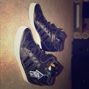 Adidas fashion sneakers